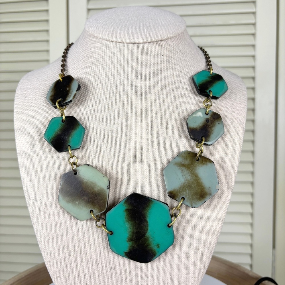 Modernist Turquoise &‎ Smoky Gray Hexagonal Acrylic Geometric MCM Style Necklace
